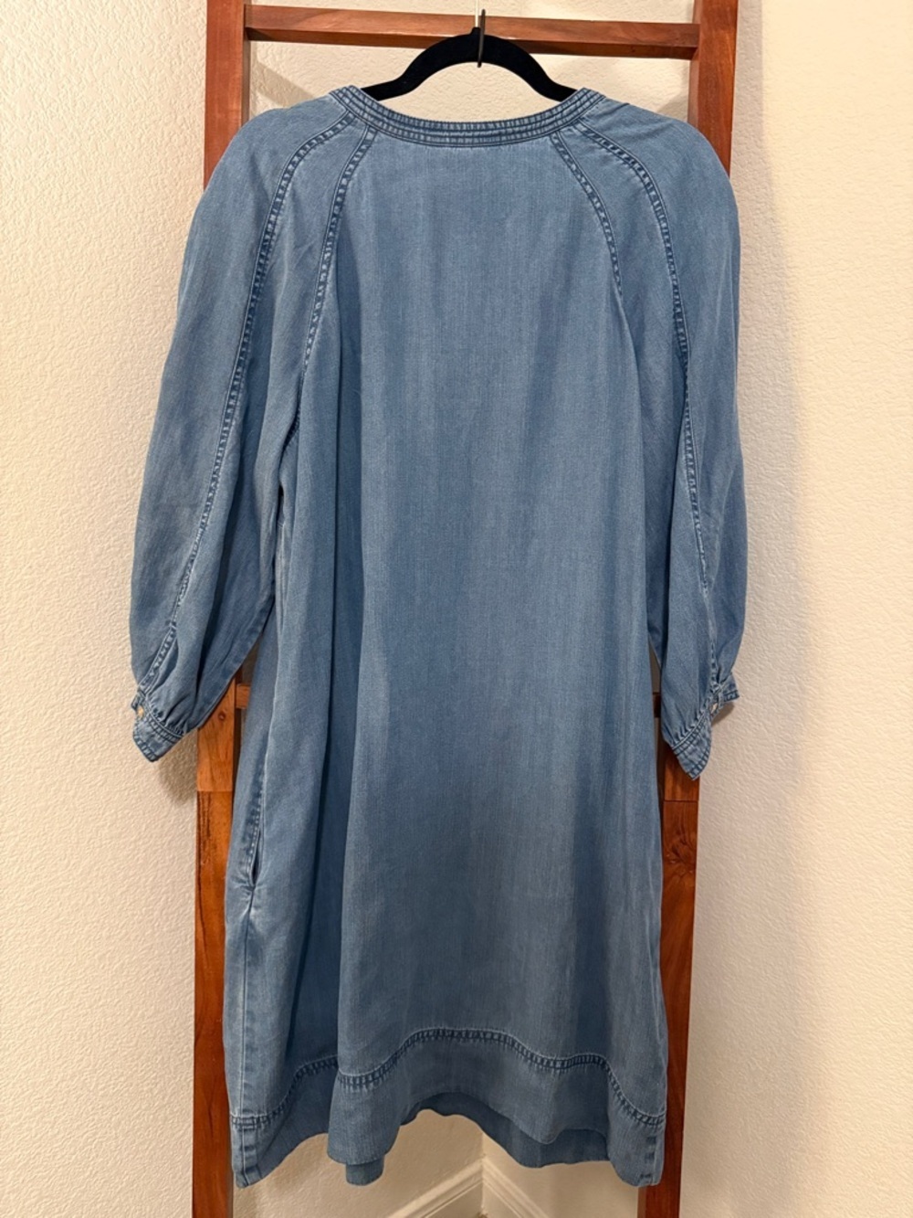 Tommy Bahama Chambray O’Lei Lace-Up Shift Dress Med Indigo Wash Size Large - Picture 6 of 6